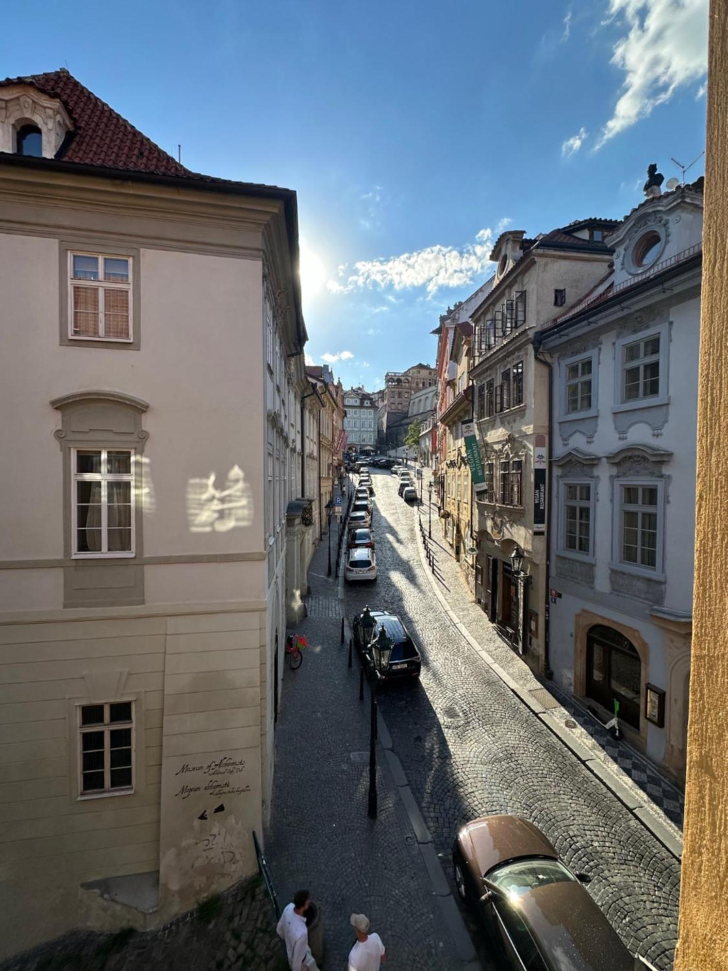 Nerudova Apartments Prága Kültér fotó
